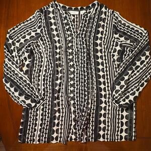 Liz Claiborne Woman Black and White Top Size 1X